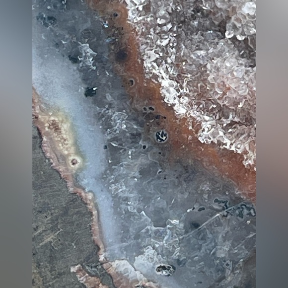 Pink Rainbow Amethyst Cut Base with Red Hematite and a Quartz Banding - Picture 6 of 9